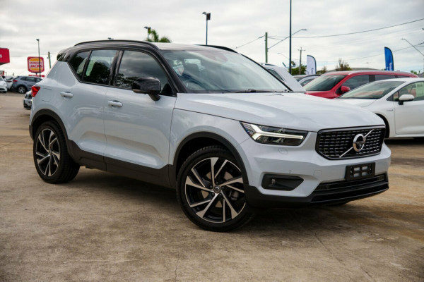 2021 Volvo XC40 XZ T5 R-Design SUV Image 1