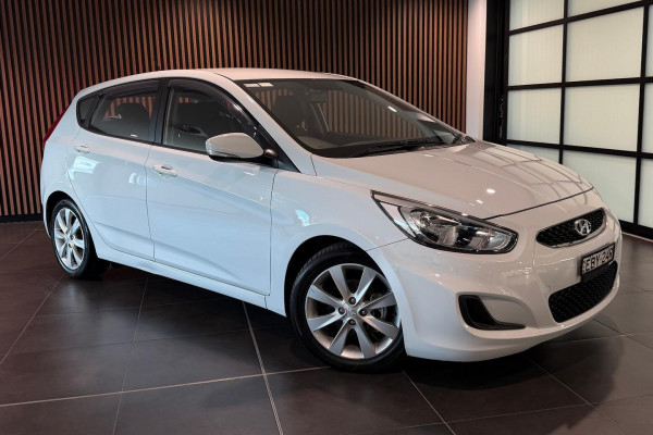 2019 Hyundai Accent RB6 Sport Hatch Image 2