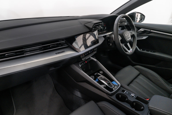 2025 Audi A3 GY TFSI 150kW S line Sedan image 8