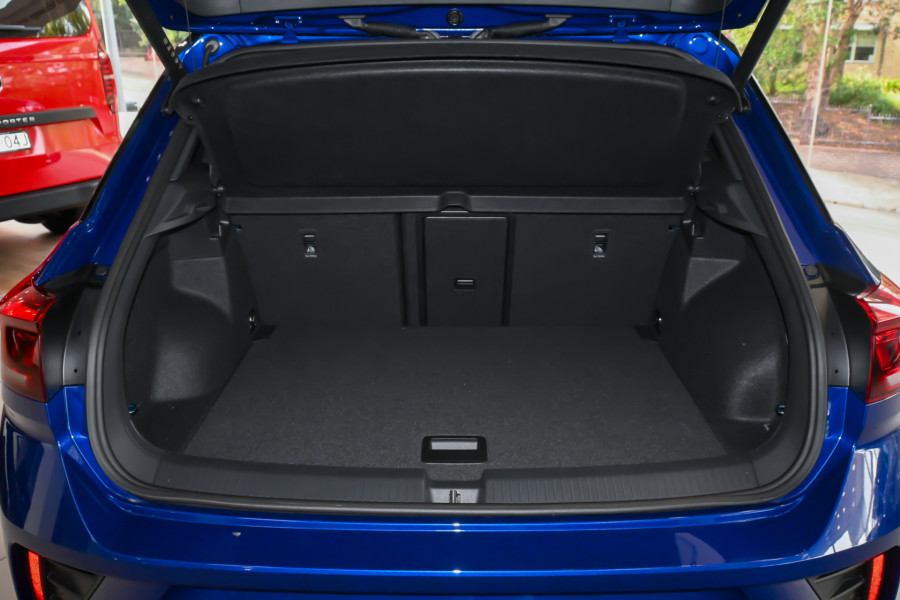 2025 MY26 Volkswagen T-Roc D11 140TSI R-Line SUV Image 25