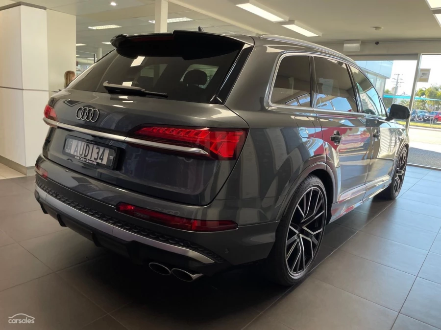 2025 Audi SQ7 4M TFSI SUV Image 5