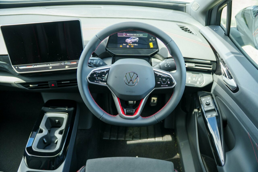 2024 MY25 Volkswagen ID. 5 E2 GTX SUV Image 9