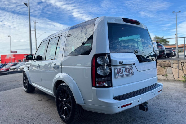 2015 Land Rover Discovery Series 4 SDV6 HSE SUV Image 8