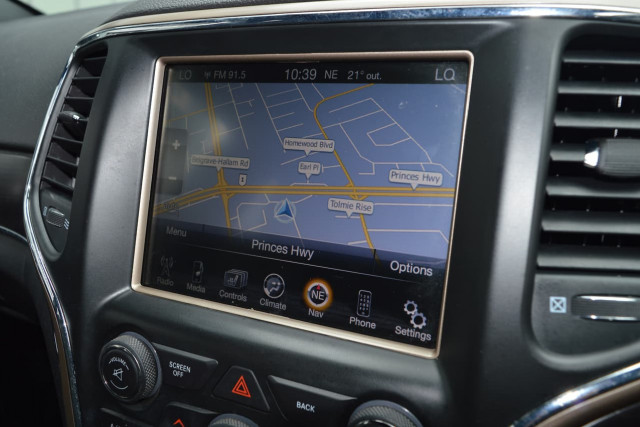 2014 Jeep Grand Cherokee Limited 13 of 27