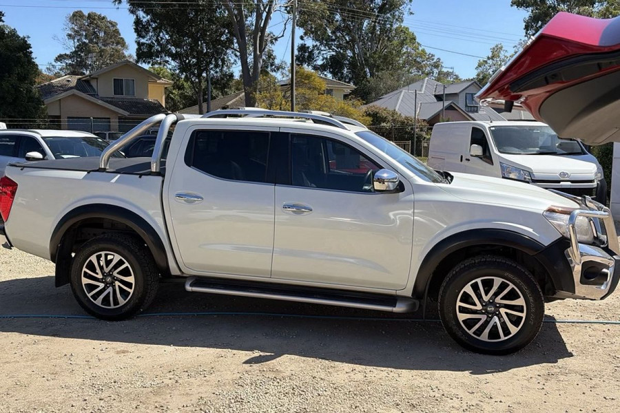 2017 Nissan Navara D23 ST-X Dual Cab Pickup Image 3