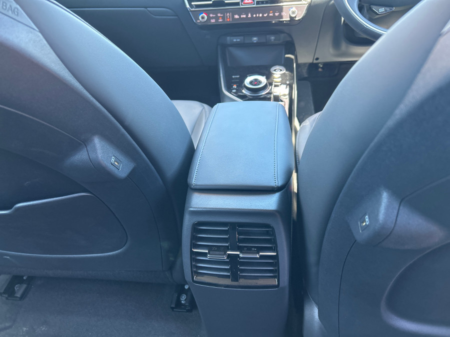 2024 Kia Niro SG2 EV S SUV Image 14