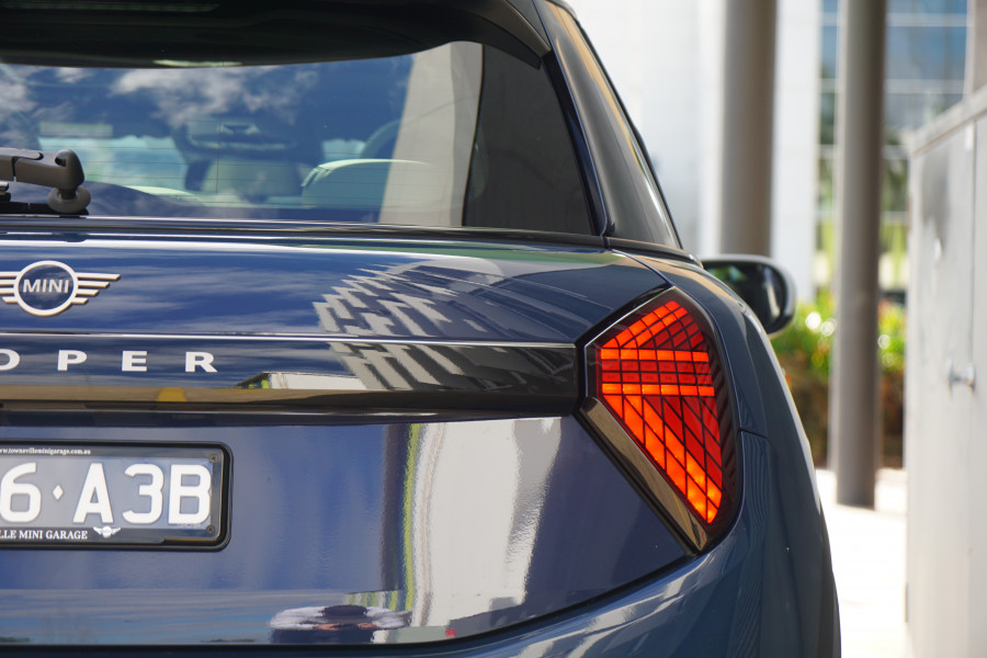 2024 MINI Cooper F65 C Favoured SUV Image 21
