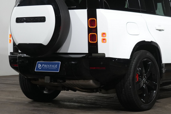 2025 Land Rover Defender L663 110 D350 X-Dynamic HSE SUV Image 8