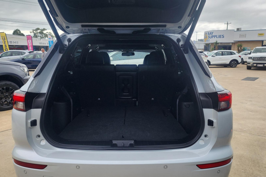 2023 Mitsubishi Outlander ZM Exceed Tourer SUV Image 13