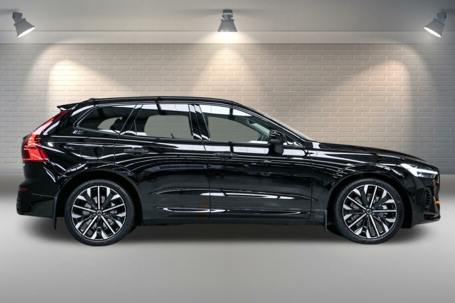 2026 Volvo XC60 UZ Ultra T8 Plug-in Hybrid Dark SUV Image 15