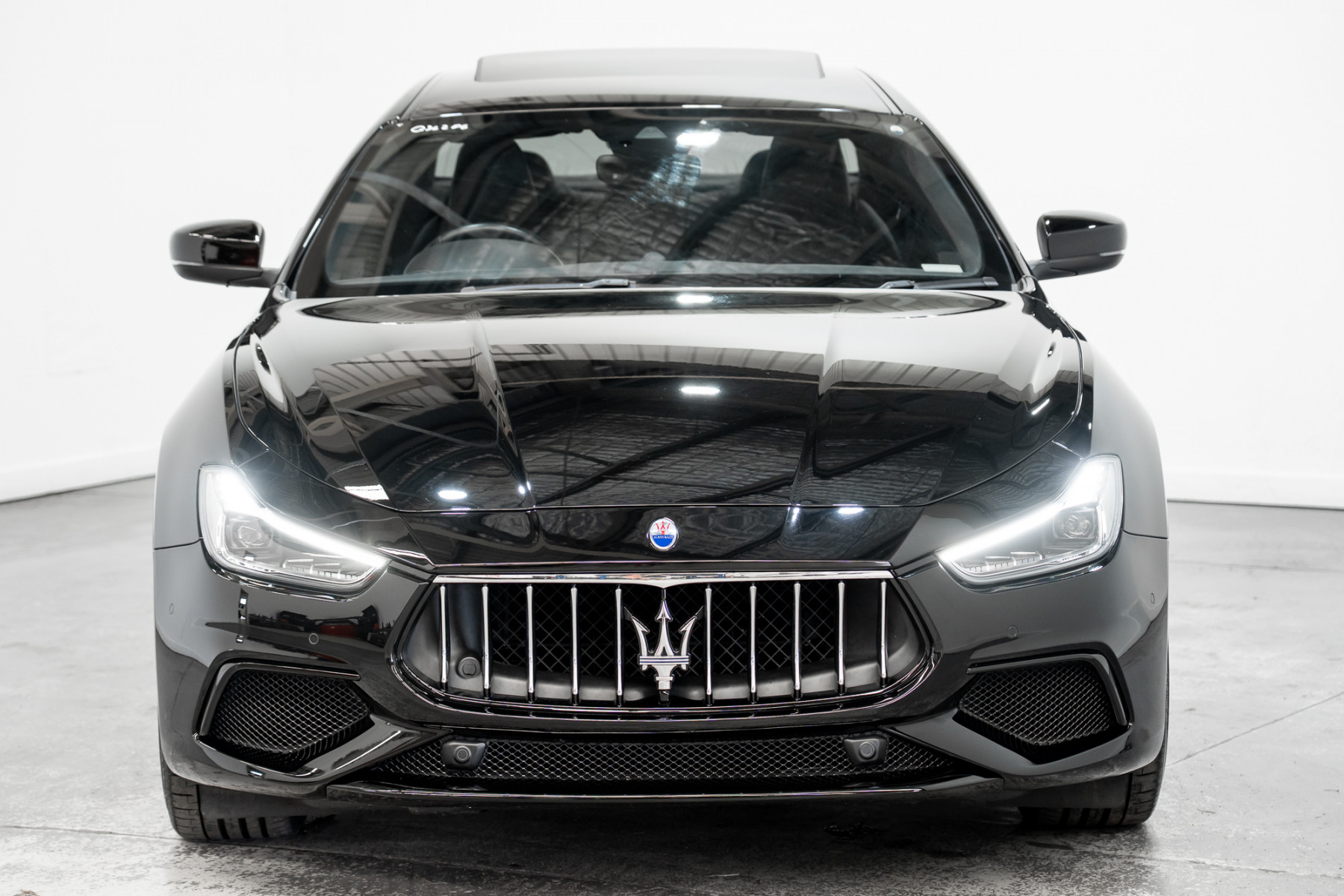 2018 Maserati Ghibli Gransport Sedan Image 8