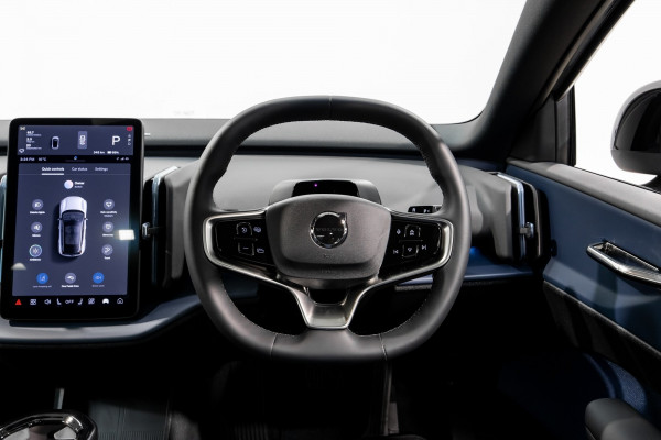 2026 Volvo EX30 Cross Country  Ultra Twin Motor Performance SUV Image 16