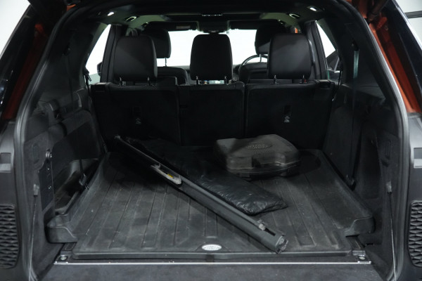 2017 Land Rover Discovery Series 5 HSE SUV Image 27