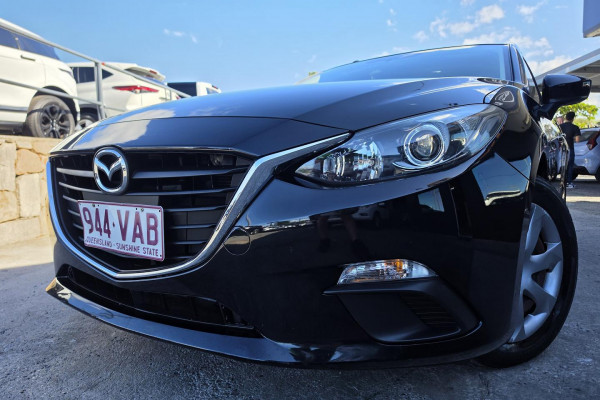2014 Mazda 3 BM Series Neo Sport Hatch Image 2
