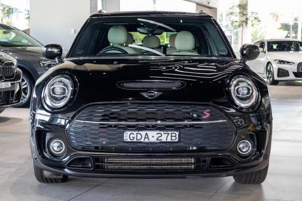 2020 MINI Clubman F54 LCI Cooper S Classic Wagon image 4