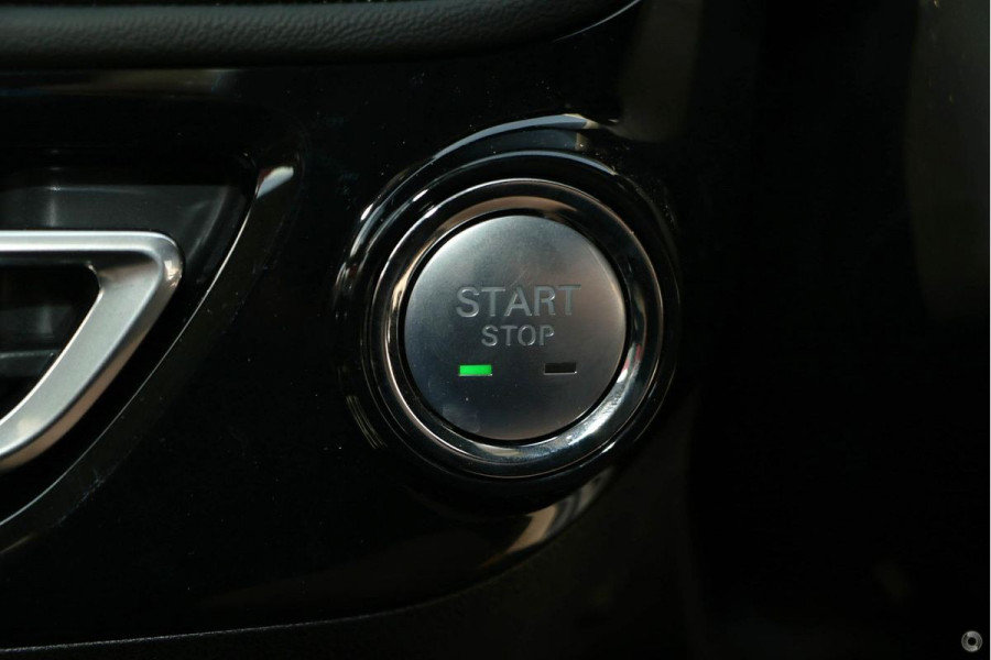 2024 MY24.5 MG HS AS33 Essence SUV Image 14