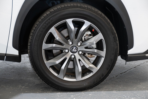 2020 Lexus Nx300 F-Sport (Fwd) SUV Image 5