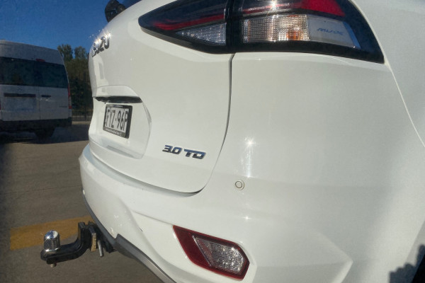 2021 Isuzu MU-X RJ LS-T SUV Image 20