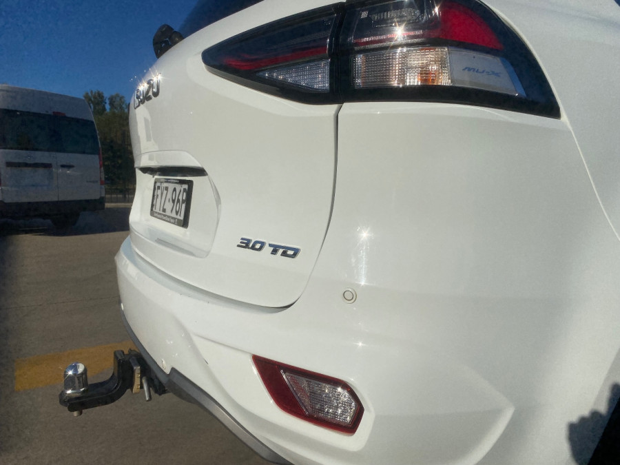 2021 Isuzu MU-X RJ LS-T SUV Image 20