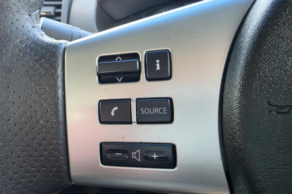 2010 Nissan Navara D40 ST-X Ute Image 21