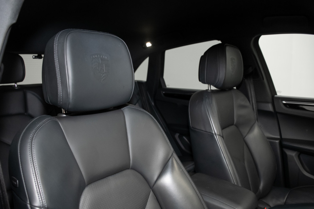 2022 Porsche Macan S SUV