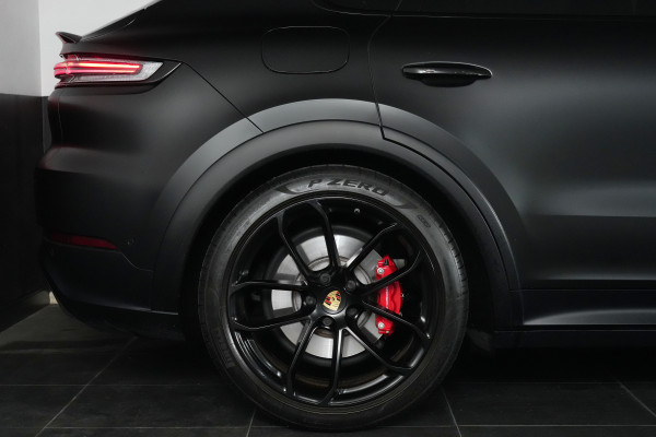 2024 Porsche Cayenne GTS Coupe Image 20