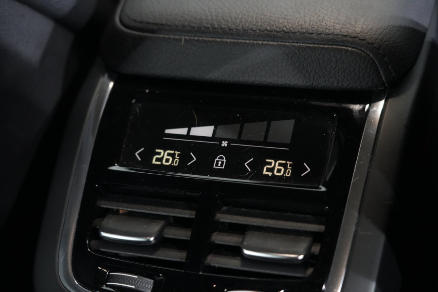 2021 Volvo XC60 UZ B5 Momentum SUV Image 27