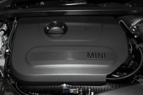 2026 MINI Countryman U25 S JCW Sport SUV image 17