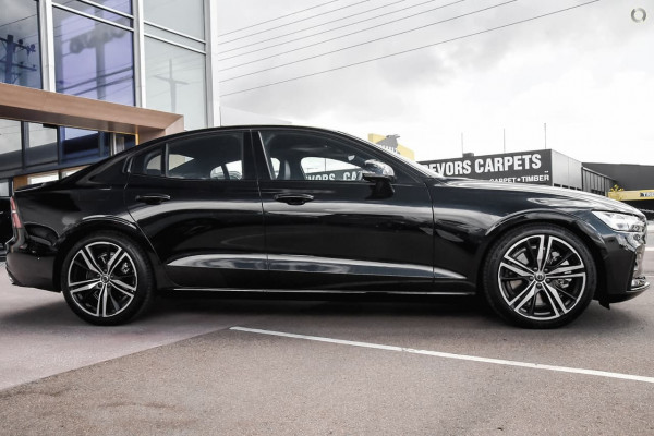 2020 Volvo S60 Z Series T5 R-Design Sedan Image 5