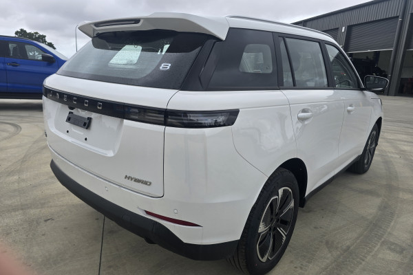 2026 Jaecoo J5  Summit SUV Image 9