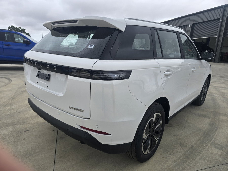 2026 Jaecoo J5  Summit SUV Image 9
