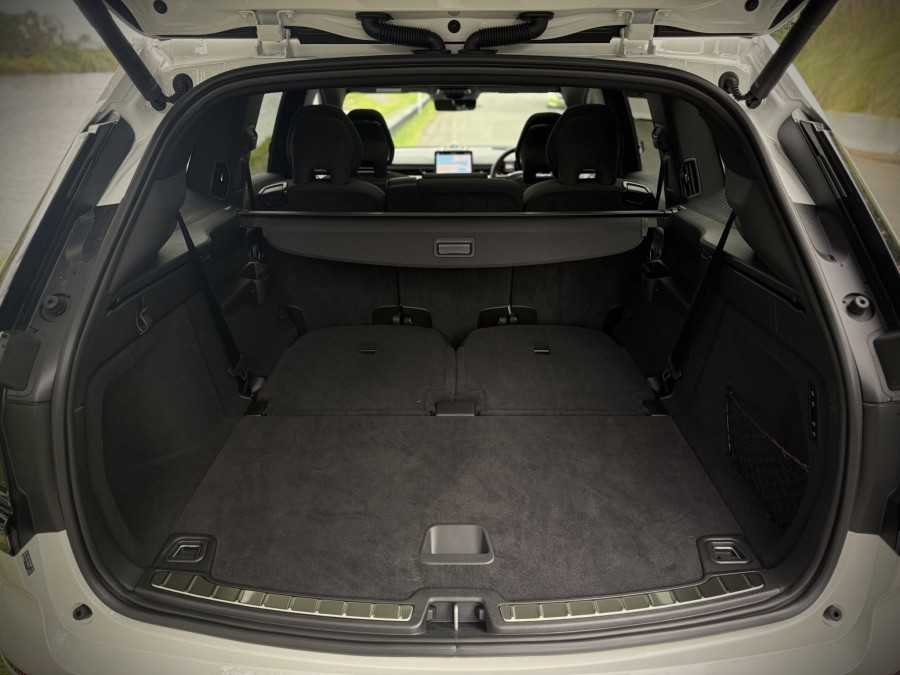 2026 Volvo EX90 No Series Ultra Twin Motor Performance SUV Image 12