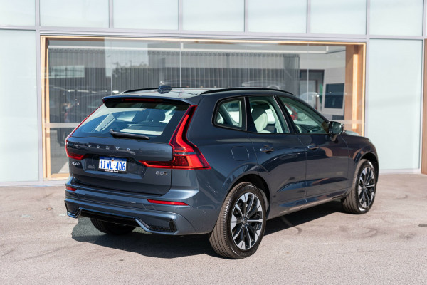 2025 MY26 Volvo XC60 UZ Ultra B5 Dark SUV Image 2