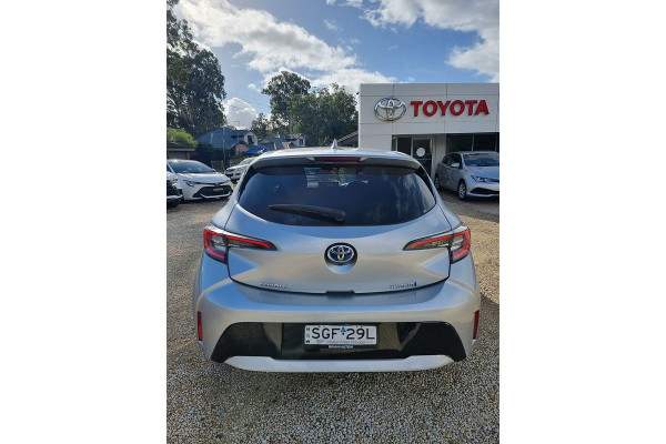 2019 Toyota Corolla ZWE211R SX Hybrid Hatch Image 6