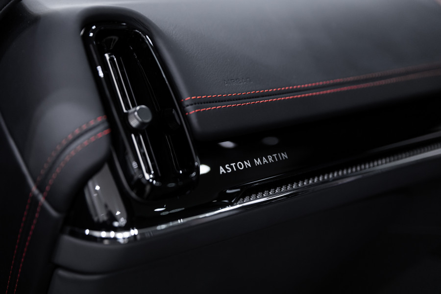 2025 Aston Martin DBX Wagon Image 55