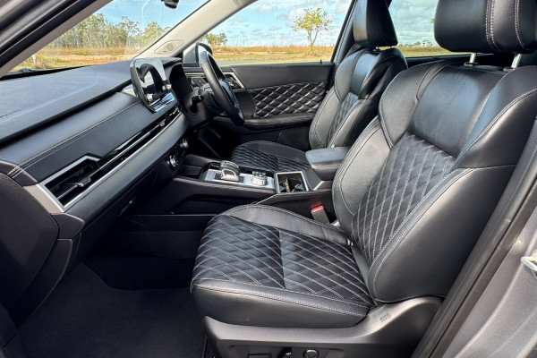 2022 MY22.5 Mitsubishi Outlander ZM Exceed SUV Image 13