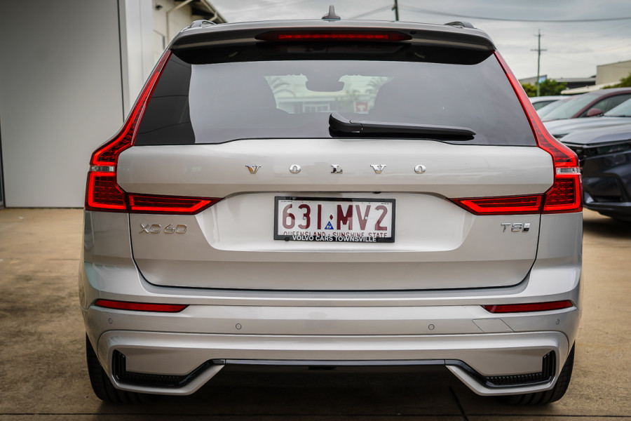 2025 Volvo XC60 UZ Ultra T8 Plug-In Hybrid SUV Image 8