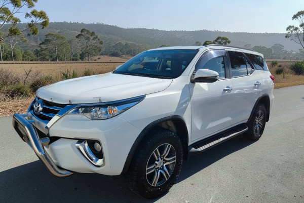 2017 Toyota Fortuner GUN156R GXL SUV Image 3
