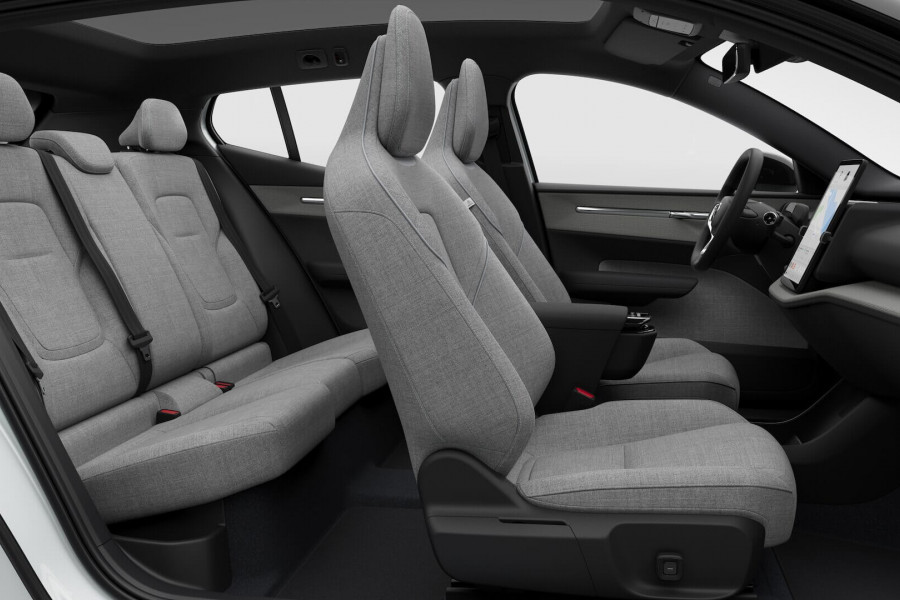 2024 Volvo EX30  Twin Motor Performance Ultra SUV Image 8