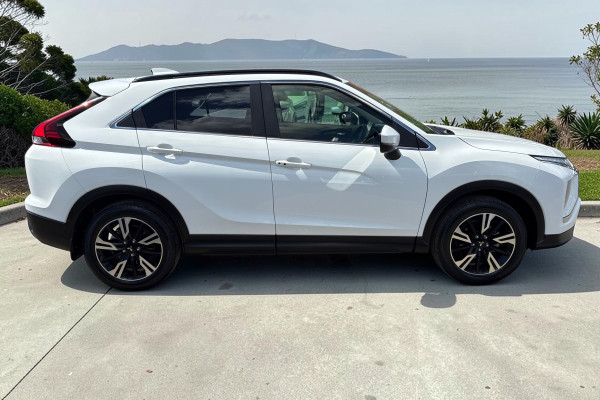 2024 Mitsubishi Eclipse Cross YB LS SUV Image 2