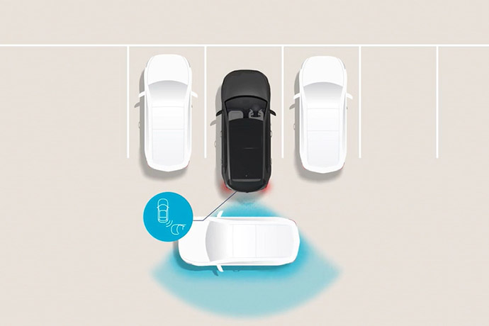 Rear Cross-Traffic Collision - Avoidance Assist (RCCA)[S] Image