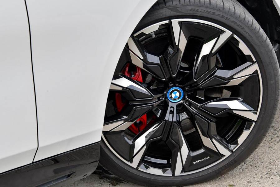 2024 BMW i5 G60 eDrive40 M Sport Sedan