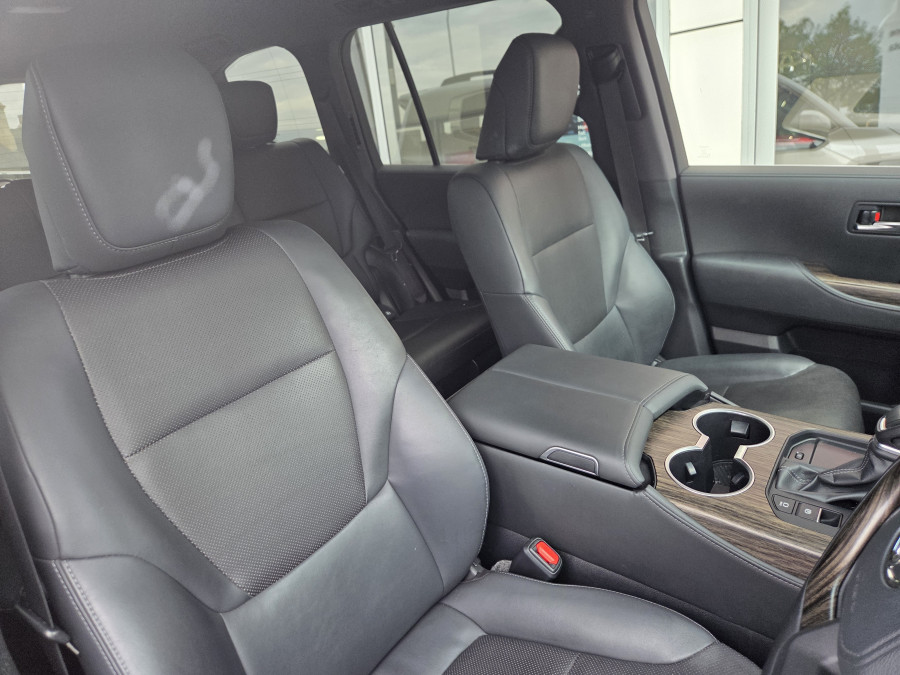 2024 Toyota LandCruiser FJA300R VX SUV Image 18
