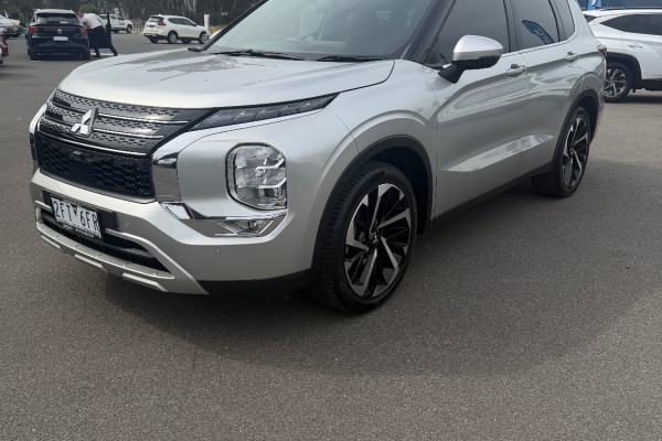 2023 Mitsubishi Outlander ZM Aspire SUV Image 2