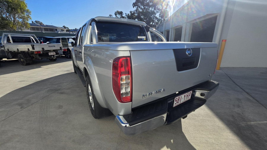 2013 Nissan Navara D40 Series 6 ST Dual Cab Pickup Image 5