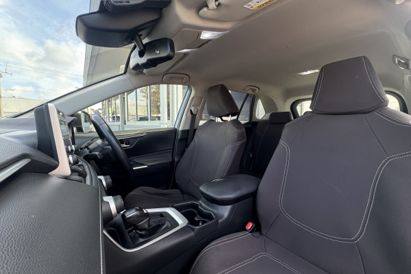 2020 Toyota RAV4 MXAA52R GXL SUV Image 16