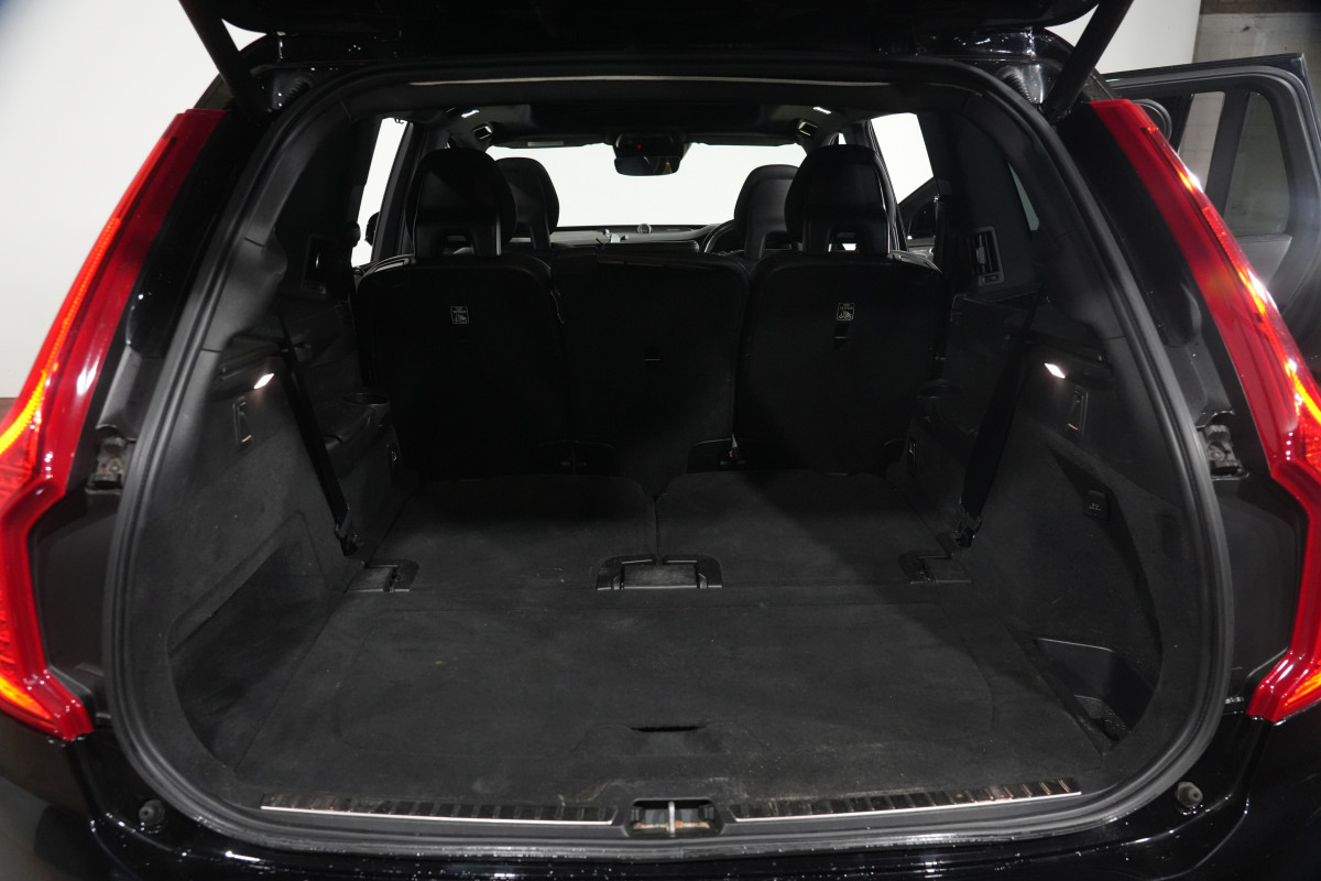 2021 Volvo XC90 L Series T6 R-Design SUV