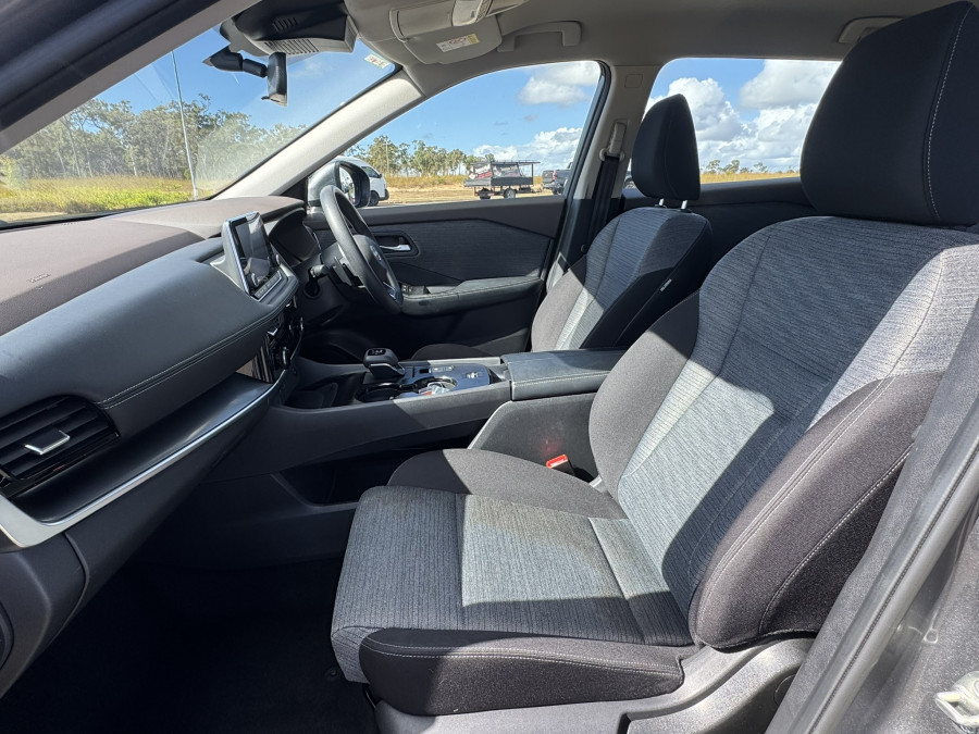 2024 MY25 Nissan X-Trail T33 ST SUV Image 14