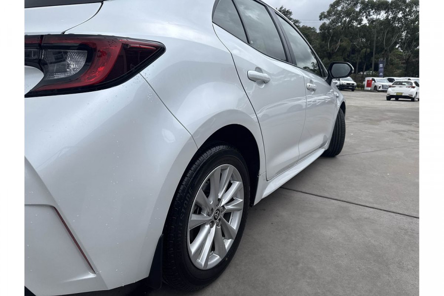 2023 Toyota Corolla ZWE219R  Ascent Sport Hybrid Hatch Image 16