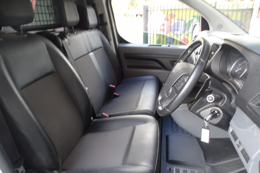 2022 Peugeot Expert K0 Pro Van Image 11
